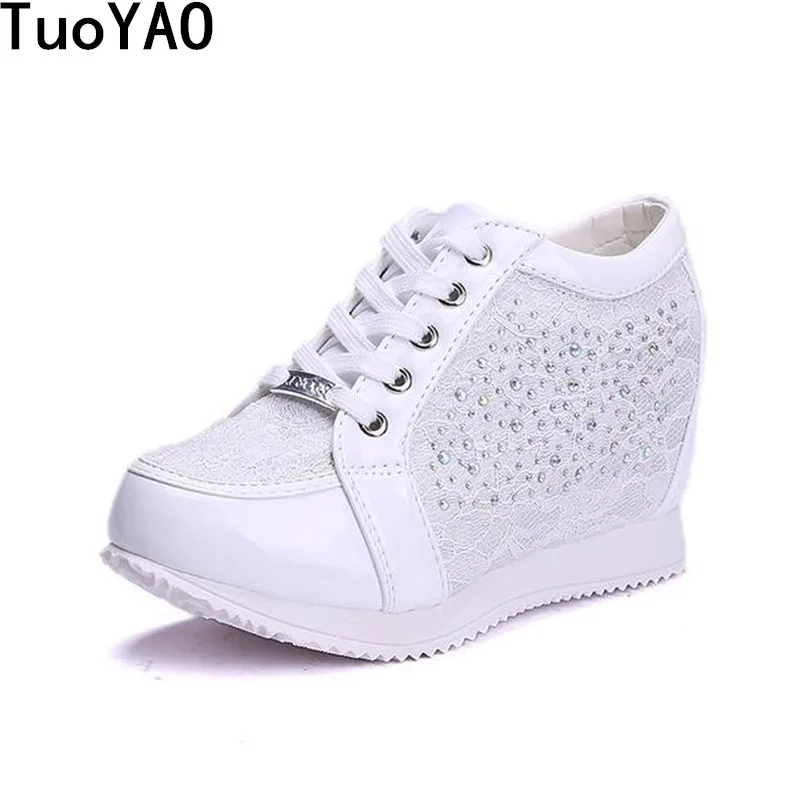 Spring Women Breathable Pumps Hidden Increasing Shoes Women Wedge Casual Shoes Autumn Lace-up High Heels 8 CM Platform Shoes
Spring Women Breathable Pumps Hidden Increasing Shoes Women Wedge Casual Shoes Autumn Lace-up High Heels 8 CM Platform Shoes