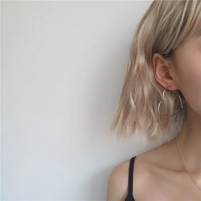 Vintage Trendy silver Color Hoop Earrings For Women Statement Heart Star Geometry small middle big Round Earring Pierce Jewelry
Vintage Trendy silver Color Hoop Earrings For Women Statement Heart Star Geometry small middle big Round Earring Pierce Jewelry