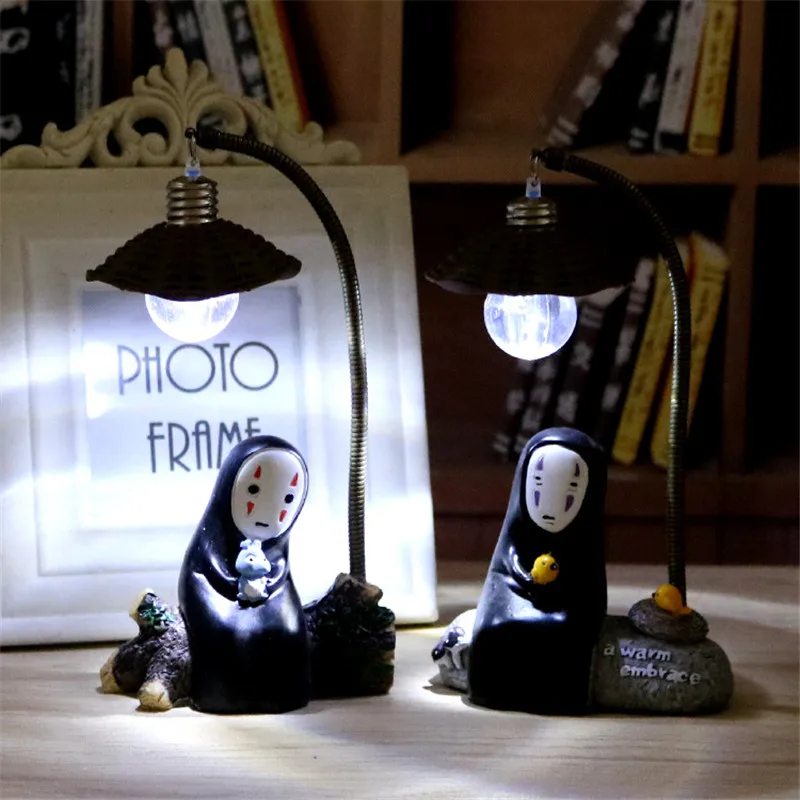 Japanese Studio Ghibli Chihiro's Journey In The Face Of The Man LED Light Nightmare Hayao Anime Figure Model Decoration Doll Toy
Japanese Studio Ghibli Chihiro's Journey In The Face Of The Man LED Light Nightmare Hayao Anime Figure Model Decoration Doll Toy