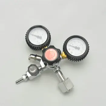 G1/2 Dual Gauge CO2 Gas Regulator for Homebrew Soda Draft Beer Kegerator Kegging Set with 3/8'' Barbed Shuttoff Valve
G1/2 Dual Gauge CO2 Gas Regulator for Homebrew Soda Draft Beer Kegerator Kegging Set with 3/8'' Barbed Shuttoff Valve