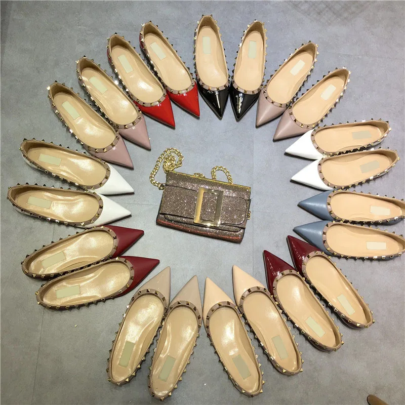 Early Spring 2019 Rivet Flat sole Shoe Tip, Shallow Mouth, Baita Flat heel, Liuding Net Red Soft sole Leather Single Shoe Female
Early Spring 2019 Rivet Flat sole Shoe Tip, Shallow Mouth, Baita Flat heel, Liuding Net Red Soft sole Leather Single Shoe Female