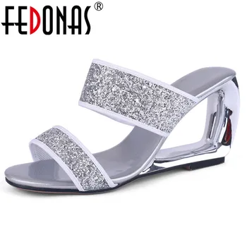FEDONAS Summer Fashion Sandals Blingbling Wedge Sandals Hollow Heel Sandy Beach Slippers Prom Party Fashion Sexy Shoes Woman
FEDONAS Summer Fashion Sandals Blingbling Wedge Sandals Hollow Heel Sandy Beach Slippers Prom Party Fashion Sexy Shoes Woman