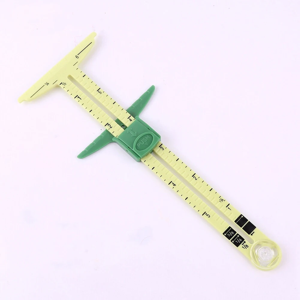 Hand Art Patchwork Ruler Crafts Sewing Needle Tools Sewing Accessories Portable Travel Sewing Box
Hand Art Patchwork Ruler Crafts Sewing Needle Tools Sewing Accessories Portable Travel Sewing Box