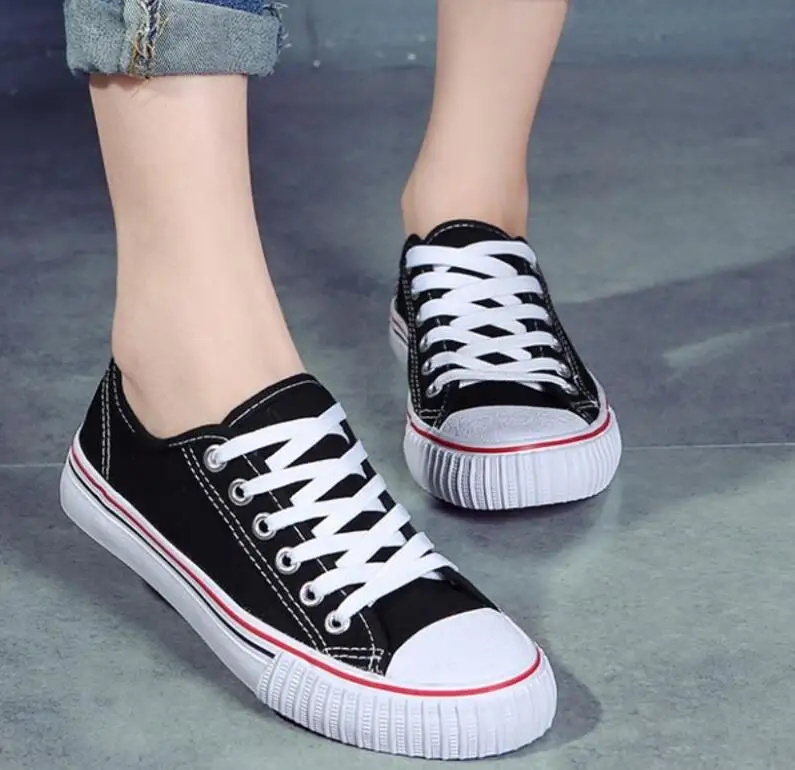 Women Sneakers 2019 New Arrivals Fashion Lace-up Black&White Women Shoes Solid Sewing Shallow Casual Canvas Shoes Woman 
Women Sneakers 2019 New Arrivals Fashion Lace-up Black&White Women Shoes Solid Sewing Shallow Casual Canvas Shoes Woman