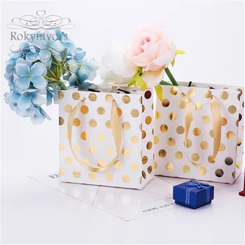 30PCS Foil Silver/Gold Polka Dot Paper Bag with Satin Handle Candy Favor Bags Wedding Event Gift Decors Shopping Bag Supplies
30PCS Foil Silver/Gold Polka Dot Paper Bag with Satin Handle Candy Favor Bags Wedding Event Gift Decors Shopping Bag Supplies