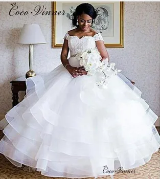 Cap Sleeve Lace Appliques Organza Ball Gown Wedding Dress 2019 Plus Size Bride Dress Ruffles Skirt Vestido De Noiva W0434
Cap Sleeve Lace Appliques Organza Ball Gown Wedding Dress 2019 Plus Size Bride Dress Ruffles Skirt Vestido De Noiva W0434