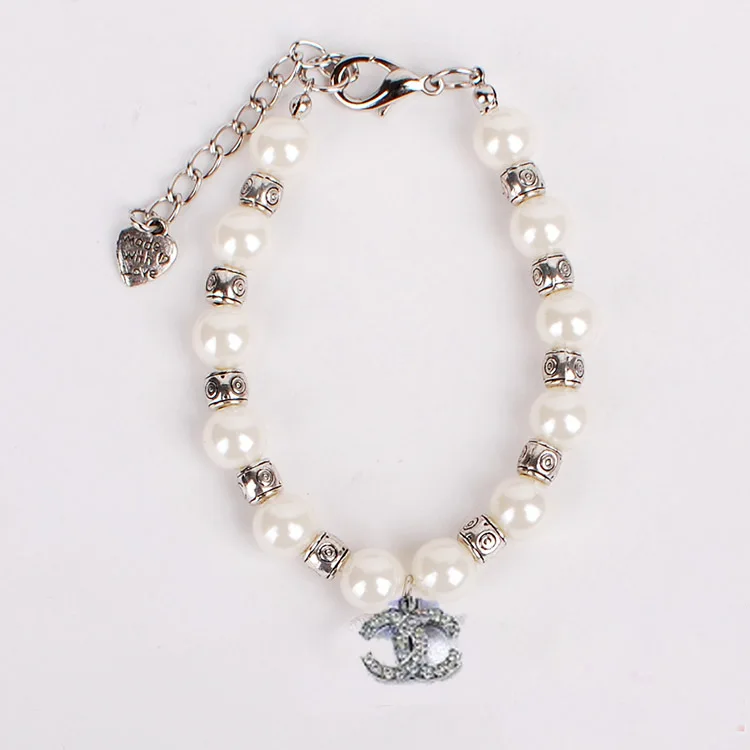 Clear Beads Dog's Necklace With Brand Charm Crystal Cat's Necklace Dog's Grooming Jewelry Pet's Necklace Pet's Jewelry
Clear Beads Dog's Necklace With Brand Charm Crystal Cat's Necklace Dog's Grooming Jewelry Pet's Necklace Pet's Jewelry