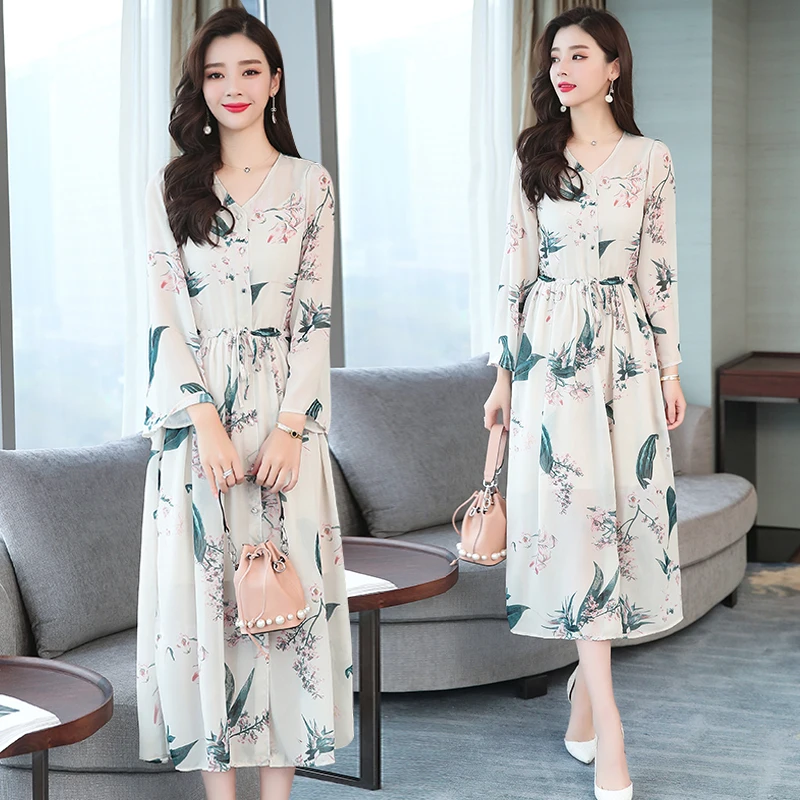 Summer Bohemian Chiffon Beige Retro Midi Dress 2019 New V-neck Beach Club Party Dresses Print Floral Elegant Boho Dress Vestidos
Summer Bohemian Chiffon Beige Retro Midi Dress 2019 New V-neck Beach Club Party Dresses Print Floral Elegant Boho Dress Vestidos