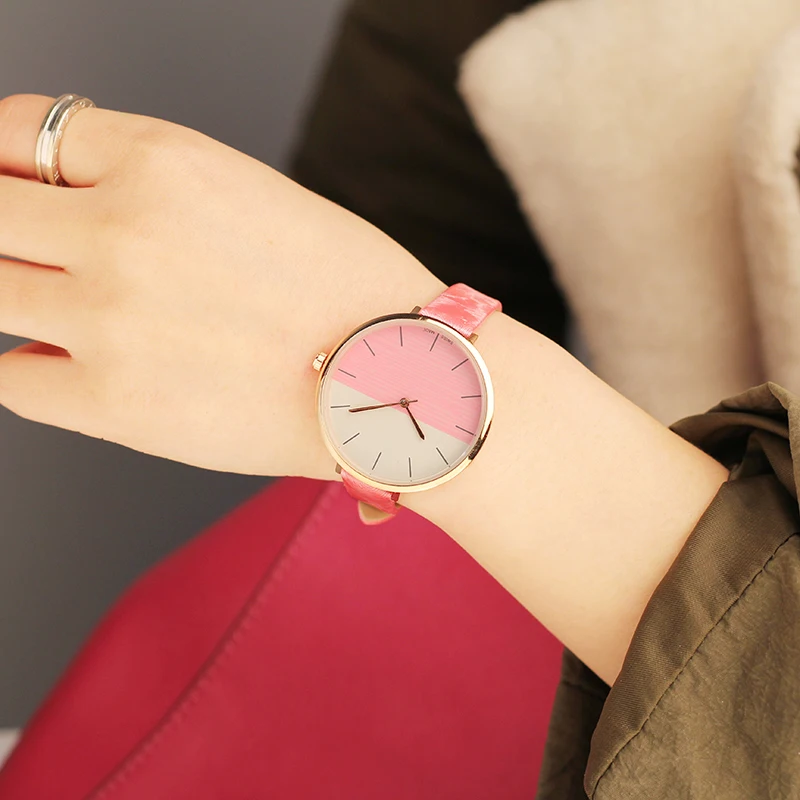 2018 CMK Brand New Arrival Ladies Watches Slim Leather Two Color Dial Design Women Dress Watch Fashion Casual Wristwatch clock
2018 CMK Brand New Arrival Ladies Watches Slim Leather Two Color Dial Design Women Dress Watch Fashion Casual Wristwatch clock