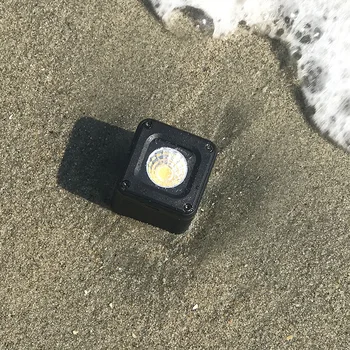 Mini compact and convenient to carry photography lights Underwater photography fill light 10 meters waterproof outdoor general
Mini compact and convenient to carry photography lights Underwater photography fill light 10 meters waterproof outdoor general
