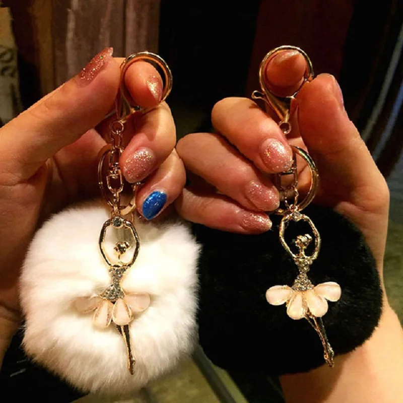 Women Chaveiro Angel Keychain 8cm Fur Pom Pom Key Chain Faux Rabbit Hair Bulb Bag Car Ornaments Fox Fur Ball Pendant Key Ring
Women Chaveiro Angel Keychain 8cm Fur Pom Pom Key Chain Faux Rabbit Hair Bulb Bag Car Ornaments Fox Fur Ball Pendant Key Ring