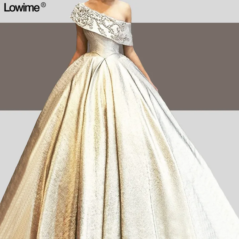 Noble Ball Gown vestido de festa Quinceanera 2018 One-Shoulder Floor Length Party Dress Custom Made vestidos de 15 anos
Noble Ball Gown vestido de festa Quinceanera 2018 One-Shoulder Floor Length Party Dress Custom Made vestidos de 15 anos