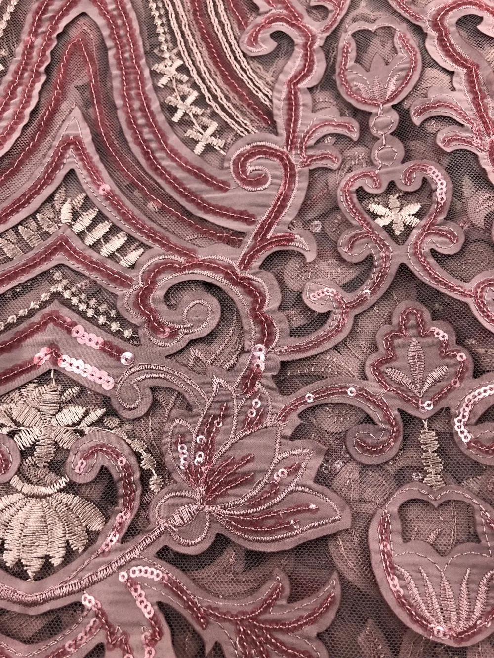 BEST Selling Nigerian French Net Lace Fabric Embroidered Velvet Tulle Lace Latest African Lace Fabrics
BEST Selling Nigerian French Net Lace Fabric Embroidered Velvet Tulle Lace Latest African Lace Fabrics