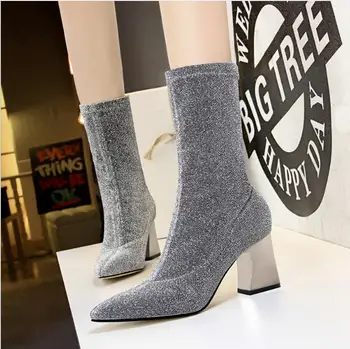 Europe and the United States sexy thin short tube women's boots thick with high-heeled fashion pointed sequins shiny booties
Europe and the United States sexy thin short tube women's boots thick with high-heeled fashion pointed sequins shiny booties