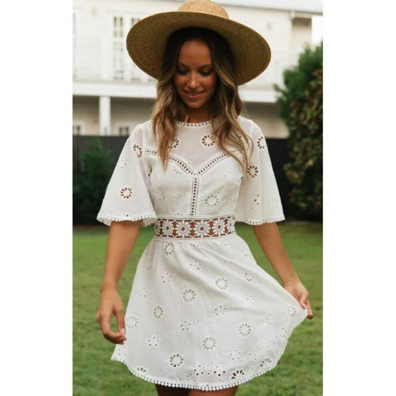 Summer New Sexy Open-back Lace Dress Women Sweet White Princess Dresses Short Party Dress Beach Dresses
Summer New Sexy Open-back Lace Dress Women Sweet White Princess Dresses Short Party Dress Beach Dresses