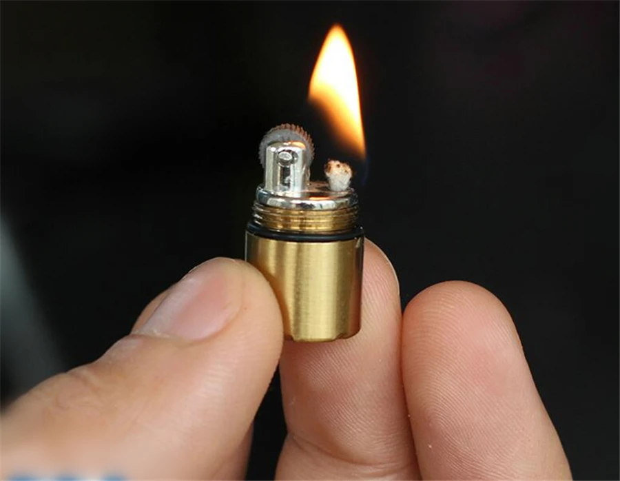 2pcs Austria lighter metal gasolin & Kerosene lighter Mini portable copper gasoline lighter Men & women lighters Gift packaging
2pcs Austria lighter metal gasolin & Kerosene lighter Mini portable copper gasoline lighter Men & women lighters Gift packaging