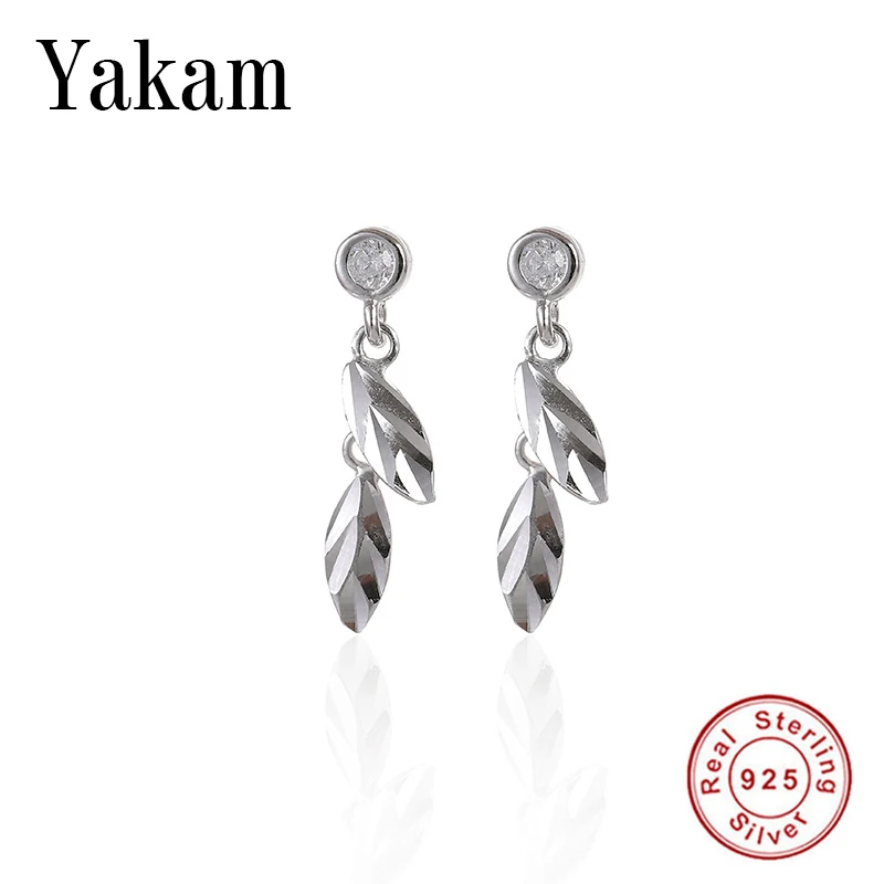 Clear CZ Double Leaves Earring 2019 Spring Two Leaf Stud Earrings For Women Girls Friends Birthday Gift Berloque Fashion Jewelry
Clear CZ Double Leaves Earring 2019 Spring Two Leaf Stud Earrings For Women Girls Friends Birthday Gift Berloque Fashion Jewelry
