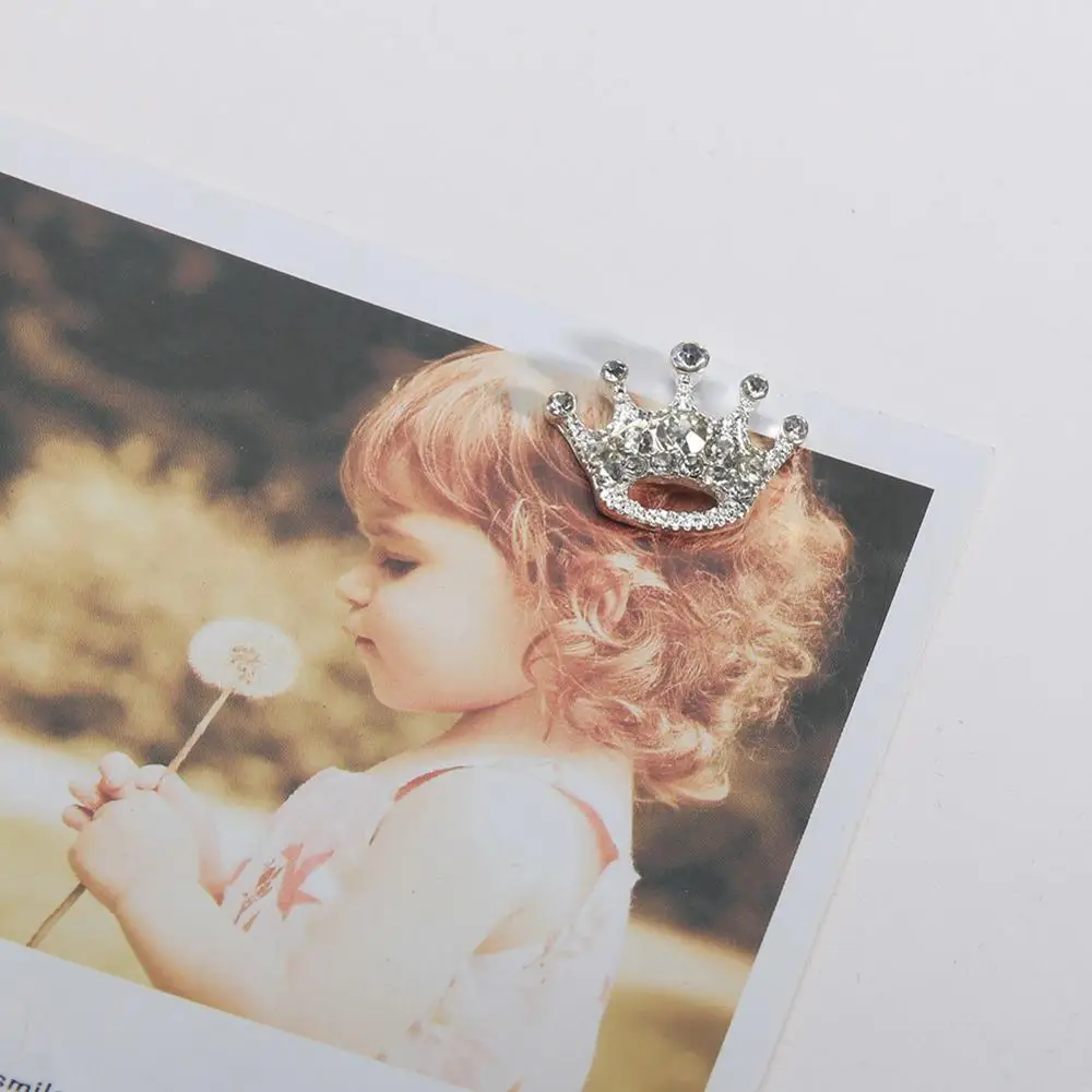 20X16mm mini rhinestone tiara crown buttons flatback embellishment for Craft DIY hair bow flower 10PCS(BTN-5732)
20X16mm mini rhinestone tiara crown buttons flatback embellishment for Craft DIY hair bow flower 10PCS(BTN-5732)