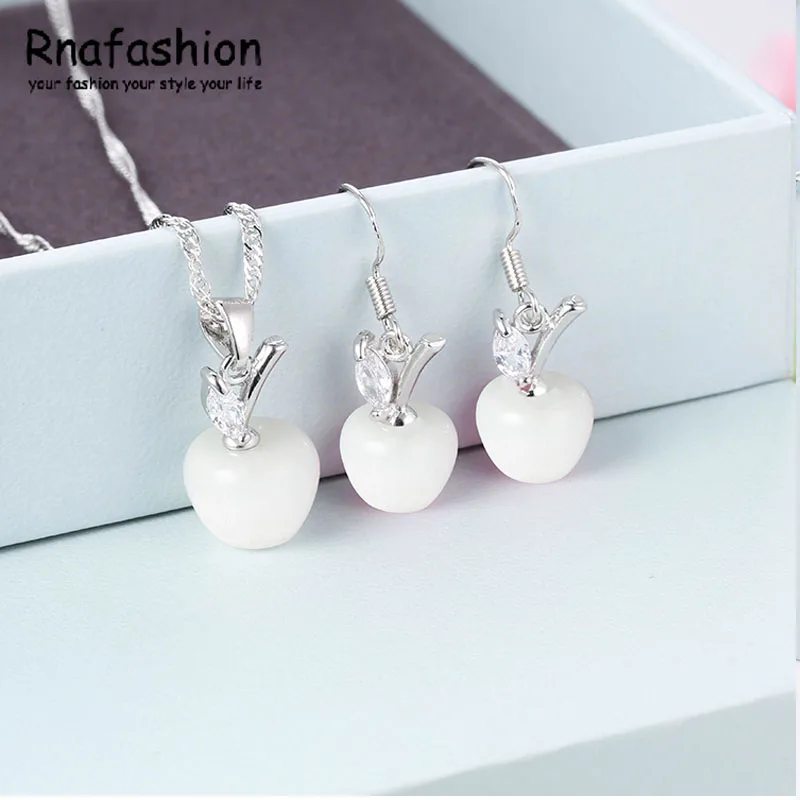 RNAFASHION New Brand Apple Girls Gift Necklace Earrings Set Crystals Fashion Chain Pendant Necklace Earrings Jewelry Sets
RNAFASHION New Brand Apple Girls Gift Necklace Earrings Set Crystals Fashion Chain Pendant Necklace Earrings Jewelry Sets