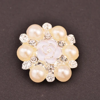 Rhinestone Pearl Button Used On Decoration Or Wedding Shank Back 22MM 100pcs/lot Silver Color
Rhinestone Pearl Button Used On Decoration Or Wedding Shank Back 22MM 100pcs/lot Silver Color
