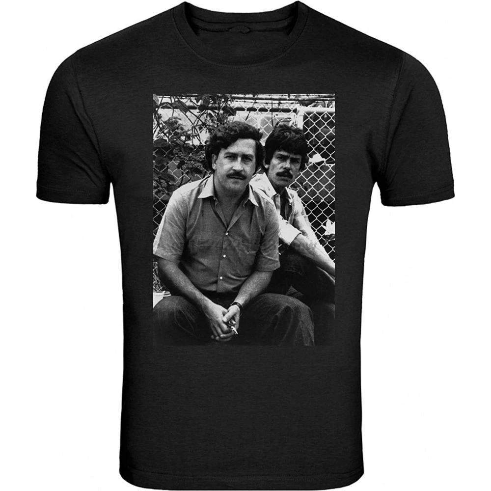 Make T Shirts Zomer O-Neck Short-Sleeve Mens Pablo Escobar and his cousin Gustavo T-shirt Medellin Cartel DrugTee Adult T Shirts
Make T Shirts Zomer O-Neck Short-Sleeve Mens Pablo Escobar and his cousin Gustavo T-shirt Medellin Cartel DrugTee Adult T Shirts