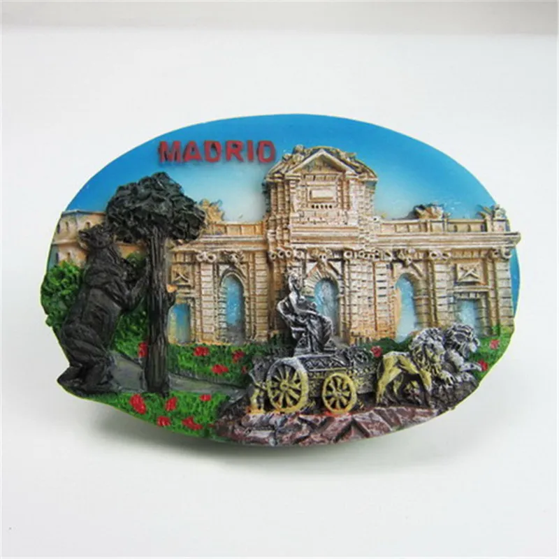 Spain Madrid Puerta de Alcala Godness Cibele Bear and Strawberry Tree Creative Fridge Magnet Decoration
Spain Madrid Puerta de Alcala Godness Cibele Bear and Strawberry Tree Creative Fridge Magnet Decoration