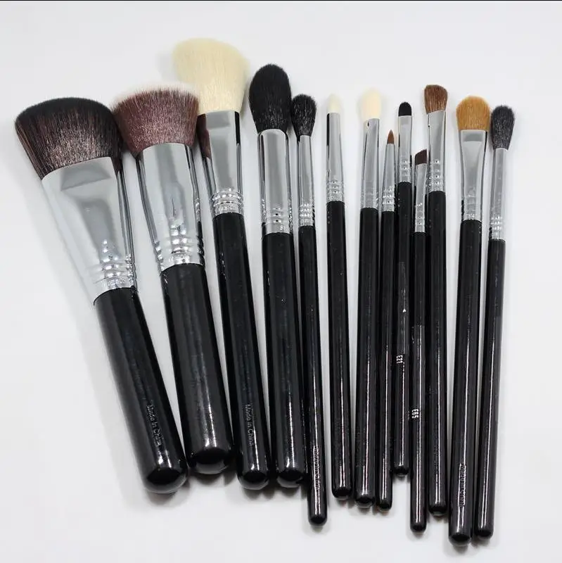 SG-SERIES FACE BRUSHES Powder Blush Contour Highlighter Concealer Kabuki High Quality Synthetic Eyeshadow Makeup Brushes Crush
SG-SERIES FACE BRUSHES Powder Blush Contour Highlighter Concealer Kabuki High Quality Synthetic Eyeshadow Makeup Brushes Crush