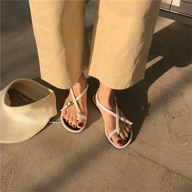 MONMOIRA Elegant Narrow Band Gladiator Sandals Women Buckle Strap Flat Sandals Women Summer Holiday Sandals Shoes Women SWC0416
MONMOIRA Elegant Narrow Band Gladiator Sandals Women Buckle Strap Flat Sandals Women Summer Holiday Sandals Shoes Women SWC0416