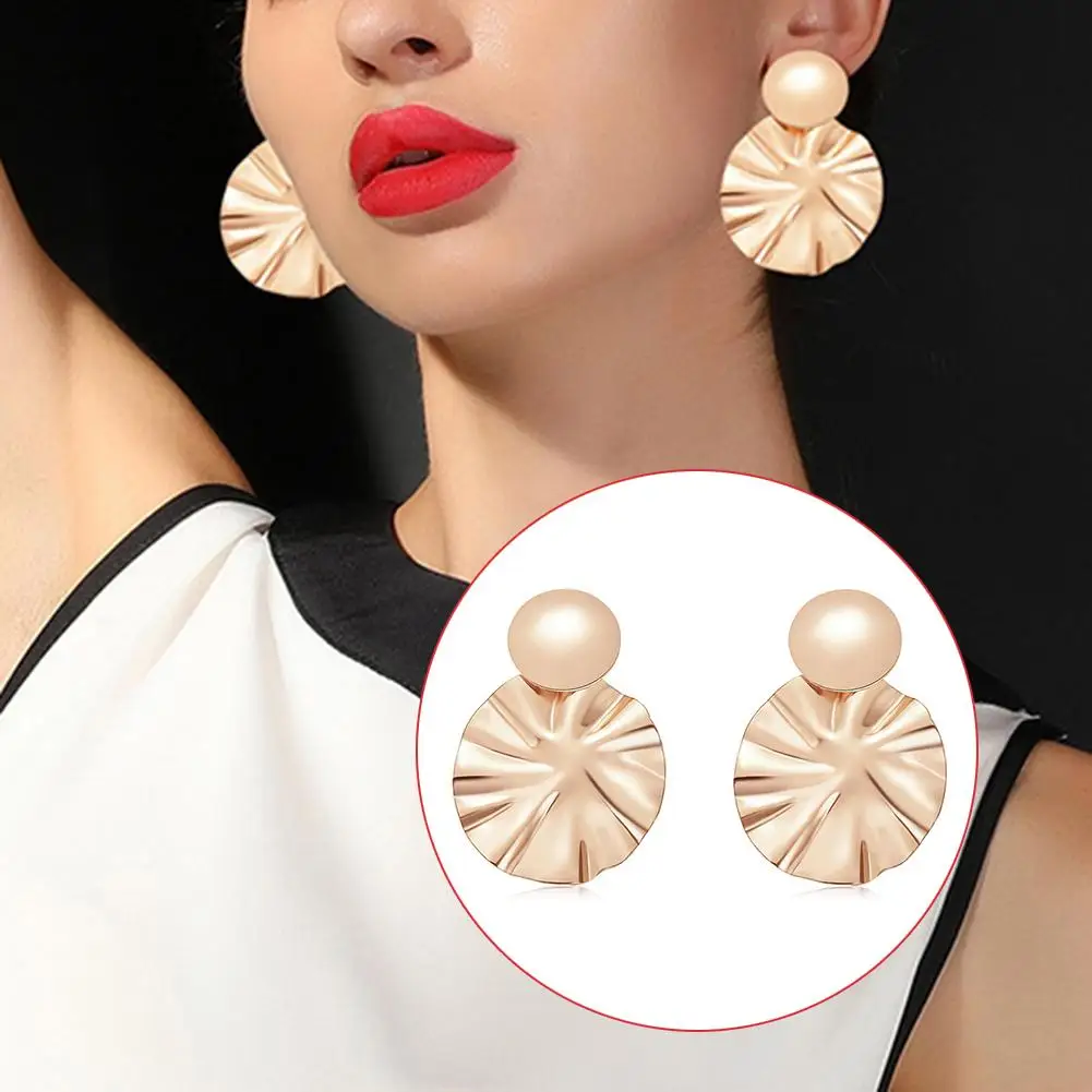 Fashion Irregular Big Round Sheet Drop Stud Earrings Women Party Jewelry Gift women accessories
Fashion Irregular Big Round Sheet Drop Stud Earrings Women Party Jewelry Gift women accessories