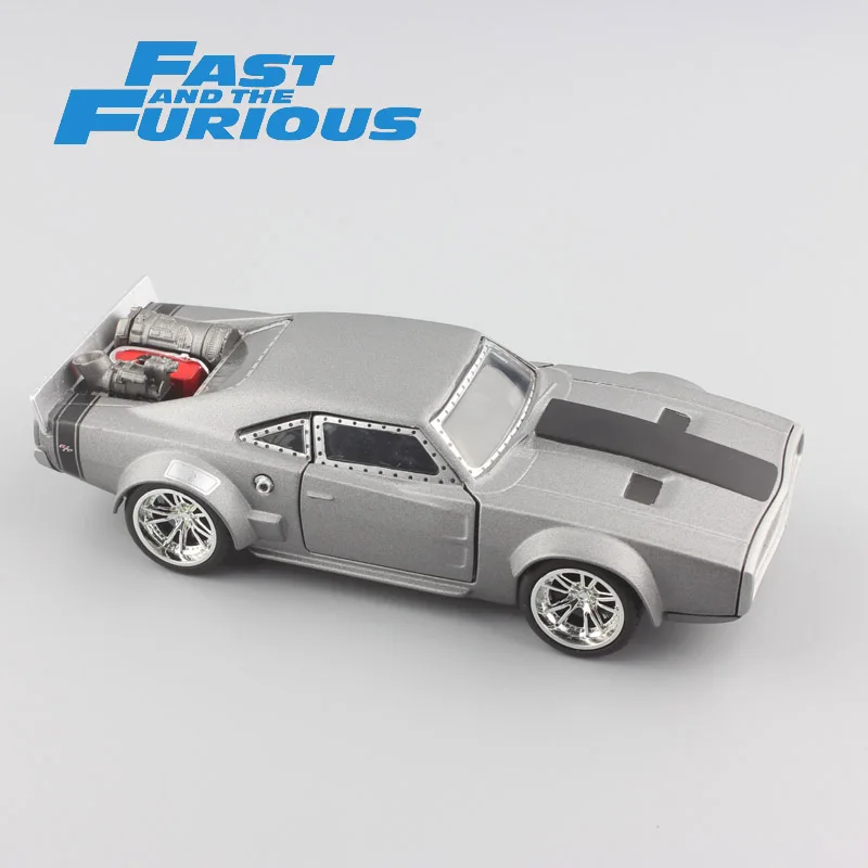 1:32 Scale mini jada Dom's ICE Changer FAST & FURIOUS metal diecast model super race cars styling truck kids toys for collection
1:32 Scale mini jada Dom's ICE Changer FAST & FURIOUS metal diecast model super race cars styling truck kids toys for collection