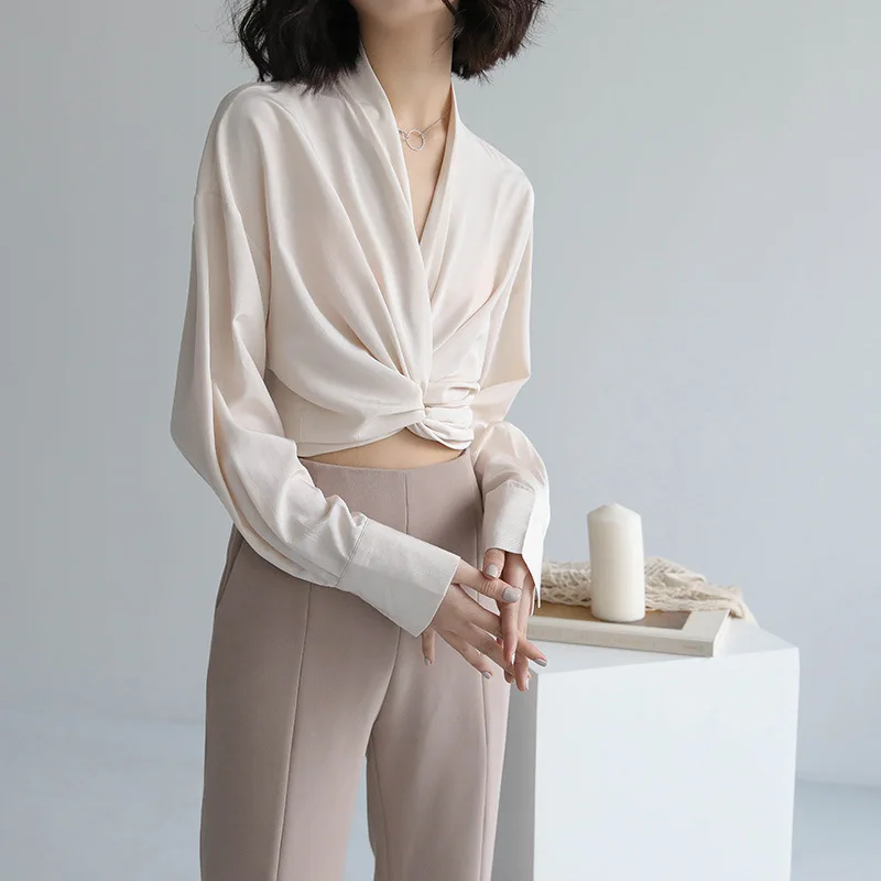 JuneLove Autumn Winter new long-sleeved bandage cardigan top female blouse women v-neck cross lace up shirt
JuneLove Autumn Winter new long-sleeved bandage cardigan top female blouse women v-neck cross lace up shirt