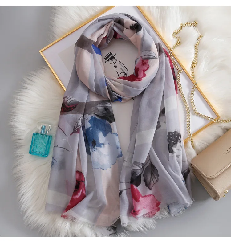 2019 New Rose And Strip Print Fringe Scarf Shawls Women Cotton Floral Wrap Hijab Muffler Wholesale 10pcs/LOT Free Shipping
2019 New Rose And Strip Print Fringe Scarf Shawls Women Cotton Floral Wrap Hijab Muffler Wholesale 10pcs/LOT Free Shipping