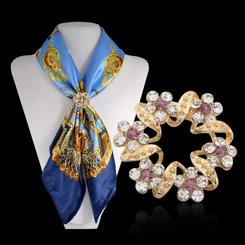 Fashion Crystal Wreath Brooch Jewelry Rhinestone Flower Scarf Clips Buckle Brooches For Women Christmas Wedding Gifts Broches
Fashion Crystal Wreath Brooch Jewelry Rhinestone Flower Scarf Clips Buckle Brooches For Women Christmas Wedding Gifts Broches