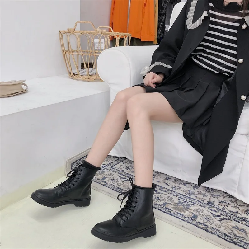 New Solid Black Leather Ankle Boots for Women Shoes Woman Sneakers Snow Boots Women Winter Boots Lace Up Plus Size Botas Mujer
New Solid Black Leather Ankle Boots for Women Shoes Woman Sneakers Snow Boots Women Winter Boots Lace Up Plus Size Botas Mujer