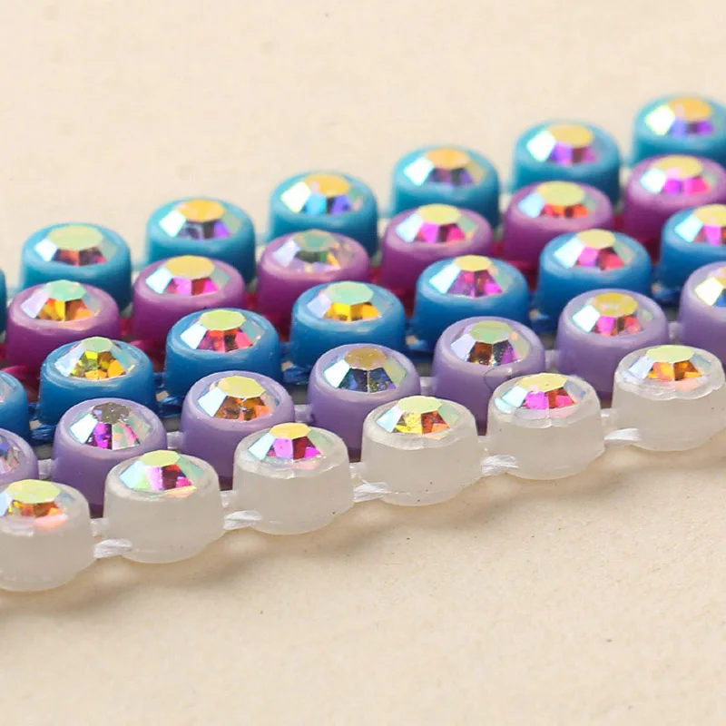 Taidian AB Crystal Rhinestone Banding Chain Wholesale Glass Trim Crafts Clothes Wedding Applique 300yards/lot ss8 and SS6 
Taidian AB Crystal Rhinestone Banding Chain Wholesale Glass Trim Crafts Clothes Wedding Applique 300yards/lot ss8 and SS6