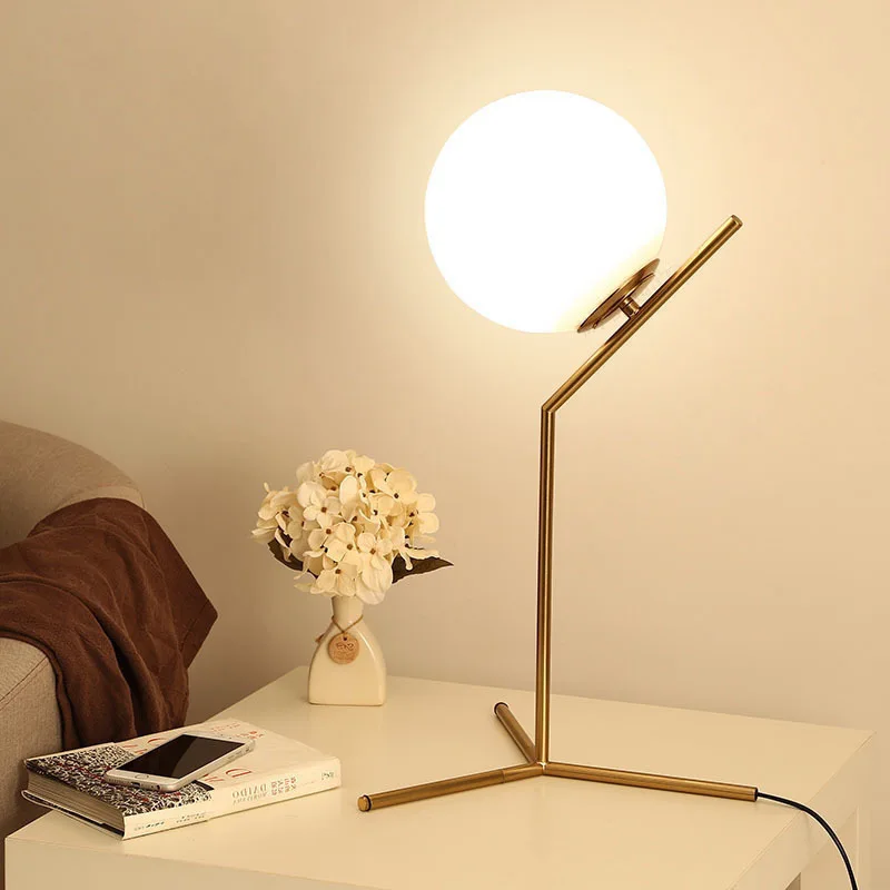 Postmodern Simple Ball Glass Table Lamp Nordic Individual Study Decoration Eye Protective Learning Bedroom Headlamp
Postmodern Simple Ball Glass Table Lamp Nordic Individual Study Decoration Eye Protective Learning Bedroom Headlamp