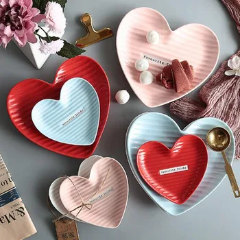 Nordic Style Creative Heart Dish Cermiac Tableware Breakfast Egg Cake Decorated Plate Small Size Heart Dish Kitchen Dinnerware
Nordic Style Creative Heart Dish Cermiac Tableware Breakfast Egg Cake Decorated Plate Small Size Heart Dish Kitchen Dinnerware