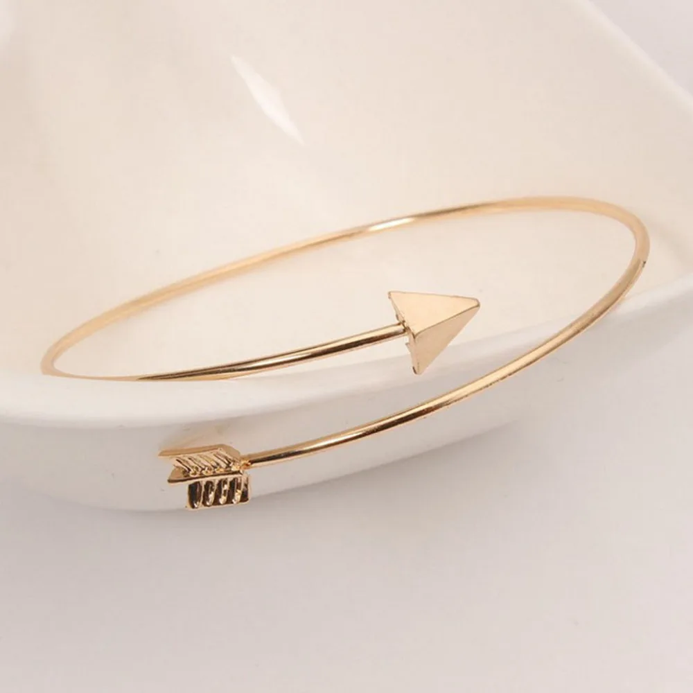 Simple Fashion Jewelries Woman Bracelets Metal Punk Arrow Bangle Bracelet Hot Sale 2019 Wristband Exquisite Ornaments Wristlets
Simple Fashion Jewelries Woman Bracelets Metal Punk Arrow Bangle Bracelet Hot Sale 2019 Wristband Exquisite Ornaments Wristlets