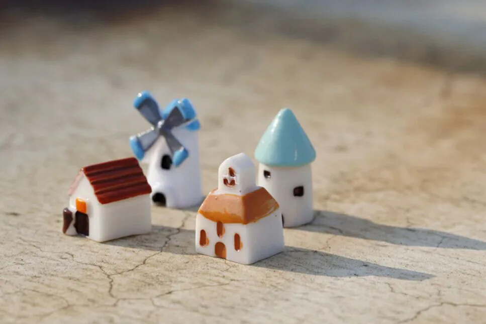 4 Pcs Mini Resin Castle Church Windmill Barn Cabin House Mini Craft Cottage Landscape Decoration Pastoral Artificial Suitable
4 Pcs Mini Resin Castle Church Windmill Barn Cabin House Mini Craft Cottage Landscape Decoration Pastoral Artificial Suitable