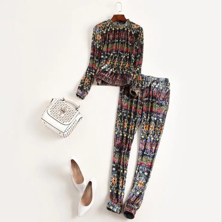 clearance sale European and American women's wear 2019 Autumn new fund Velvet round collar print top fashion Trouser suit
clearance sale European and American women's wear 2019 Autumn new fund Velvet round collar print top fashion Trouser suit