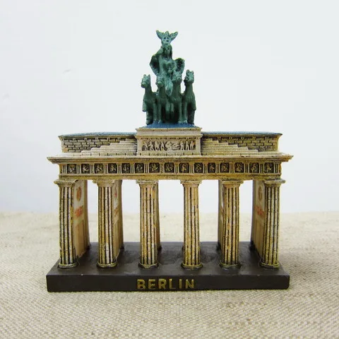 Landscape Architecture Decoration Brandenburg Gate Resin Craft 2016 New Arrival Home Living Room Ornaments 3 Size
Landscape Architecture Decoration Brandenburg Gate Resin Craft 2016 New Arrival Home Living Room Ornaments 3 Size