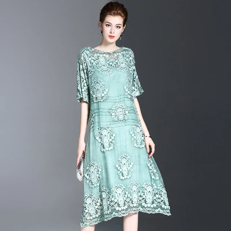 Hot Sale 2019 New Faux Silk Thin Elegant Temperament Short Sleeve Dress Lace Embroidered Long Slash Neck Big Swing Dress RE2137
Hot Sale 2019 New Faux Silk Thin Elegant Temperament Short Sleeve Dress Lace Embroidered Long Slash Neck Big Swing Dress RE2137