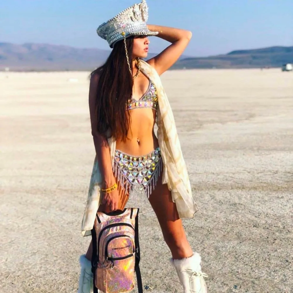 Sexy Women Trendy seaside beach sexy appeal accessories shiny crystal jewelry bra body waist chain as a body Jewelry suit
Sexy Women Trendy seaside beach sexy appeal accessories shiny crystal jewelry bra body waist chain as a body Jewelry suit