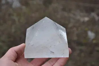QUARTZ CRYSTAL home decoration Beautiful Fine 680g nature clear quartz crystal stone PYRAMID POINT HEALING
QUARTZ CRYSTAL home decoration Beautiful Fine 680g nature clear quartz crystal stone PYRAMID POINT HEALING