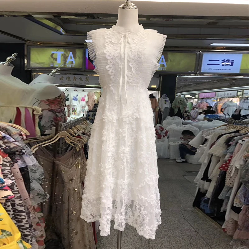 2019 Summer Lace Women Dress Midi Vintage Stand Neck Sleeveless Mid-calf White Dress Tunic Slim Mesh Party Female Vestido A-Line
2019 Summer Lace Women Dress Midi Vintage Stand Neck Sleeveless Mid-calf White Dress Tunic Slim Mesh Party Female Vestido A-Line