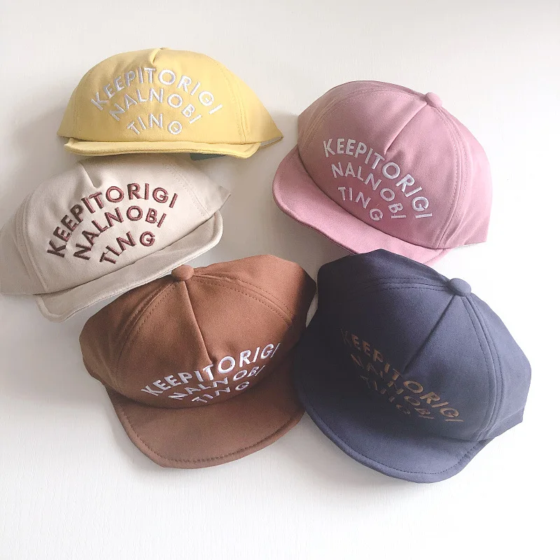Children all match Hat Korean Letter Soft-edged Baseball Cap for toddler boys and girls kidsFashion Leisure Duck Tongue Cap
Children all match Hat Korean Letter Soft-edged Baseball Cap for toddler boys and girls kidsFashion Leisure Duck Tongue Cap