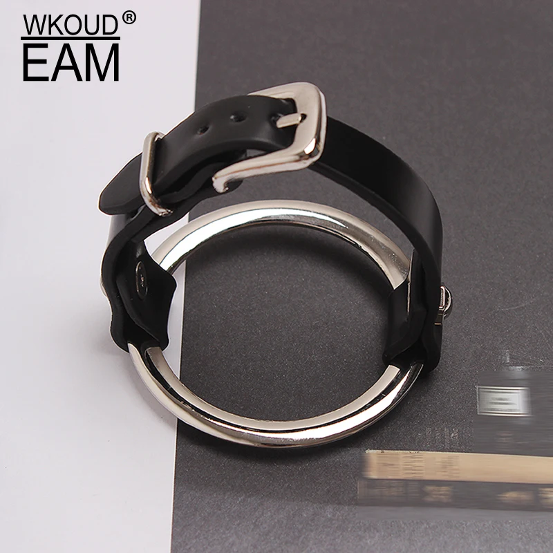 WKOUD EAM 2019 New Spring Summer Temperament Metal Pu Leather Split Joint Cool Buckle Women Bracelet Fashion Tide All-match JU24
WKOUD EAM 2019 New Spring Summer Temperament Metal Pu Leather Split Joint Cool Buckle Women Bracelet Fashion Tide All-match JU24