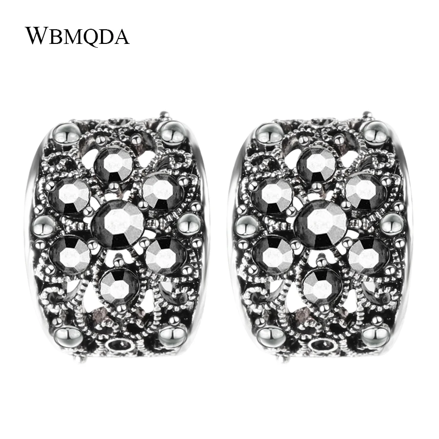 Fashion Black Crystal Stud Earrings For Women Unique Antique Silver Hollow Flower Pattern Earings Vintage Punk Jewelry
Fashion Black Crystal Stud Earrings For Women Unique Antique Silver Hollow Flower Pattern Earings Vintage Punk Jewelry