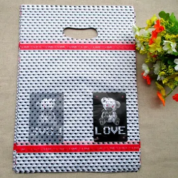 Hot 100pcs/set 30*40CM Pretty Little bear Pattern Plastic Gift Bag Shopping Bag Wholesale Lot 009001016
Hot 100pcs/set 30*40CM Pretty Little bear Pattern Plastic Gift Bag Shopping Bag Wholesale Lot 009001016
