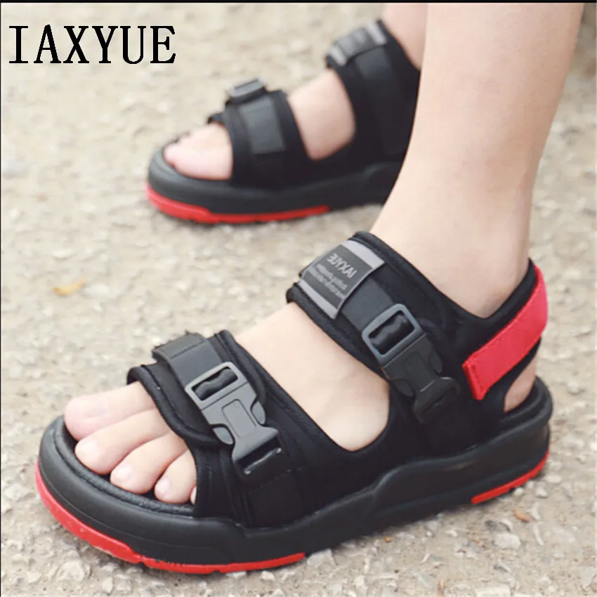 IAXYUE Male Roman sandals thick bottom outdoor leisure leather sandals in the summer beach shoes han edition tide Vietnam sandal
IAXYUE Male Roman sandals thick bottom outdoor leisure leather sandals in the summer beach shoes han edition tide Vietnam sandal